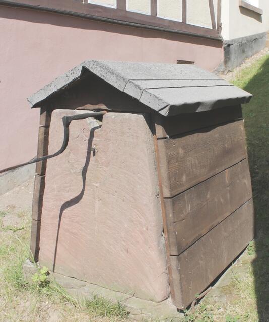 alter Dorfbrunnen