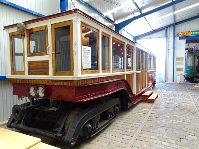 U-Bahn - Wagen Budapest. Seite Jahren ein Schmuckstück hier.