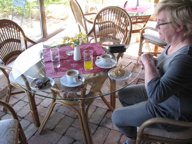 Nette Einrichtung da schmeckt der Nachmiitagskaffee