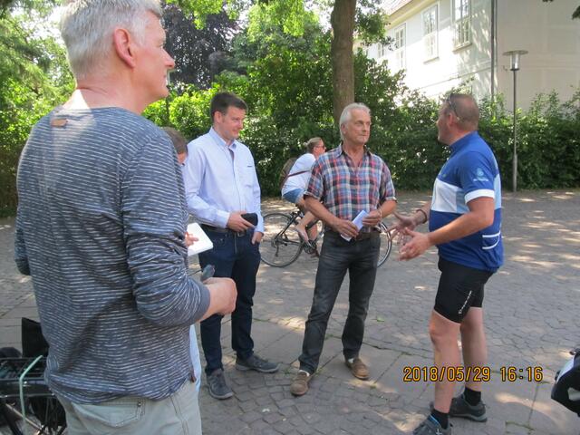 Ankunft in Burgdorf und im Gespräch mit 1. Stadtrat Lutz Philipps, Klimamanager Alexander Woywode und ...