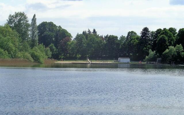 Strandbad vom Fahrgastschiff aus.