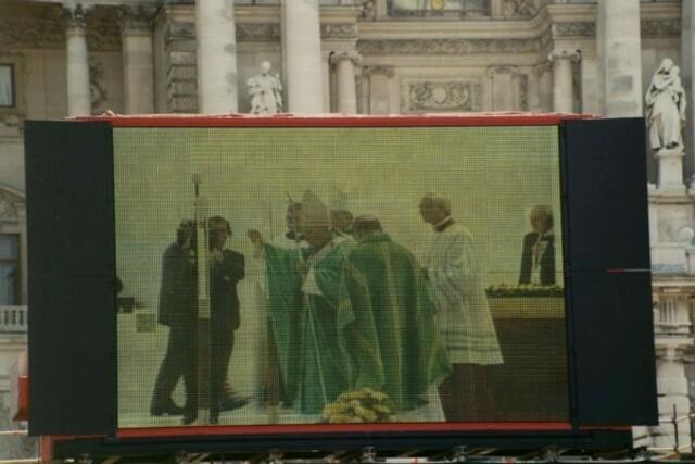 Vom 19. bis 23. Juni 1998 Papst Johannes Paul II. in Österreich