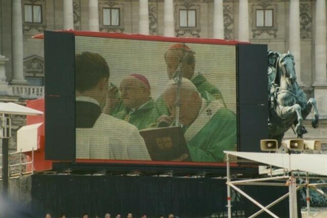 Vom 19. bis 23. Juni 1998 Papst Johannes Paul II. in Österreich