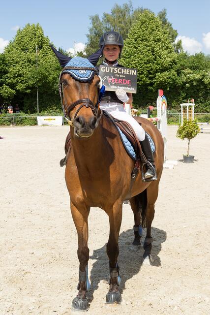 1. Platz Stilspringwettbewerb - Lucy Höß und Campion