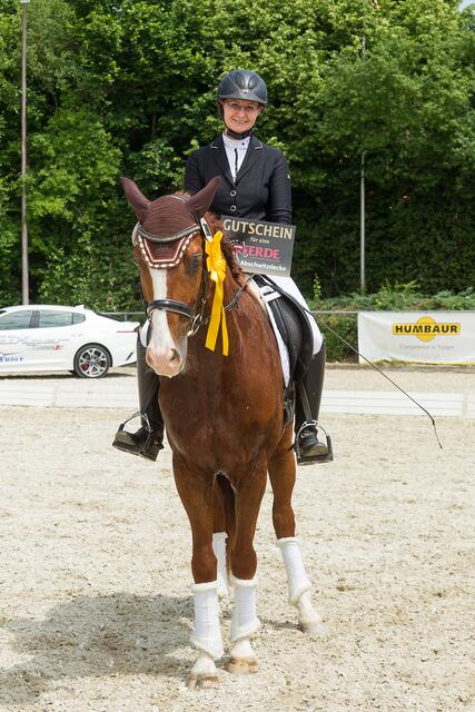 Siegerin 1. Abt., Daniela Eder der Dressurprüfung Kl. A* | Foto: RK Fotografie Augsburg
