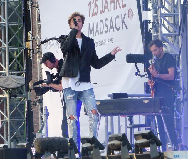Bei Teenie-Star Lukas Rieger gibt´s Kreischalarm.