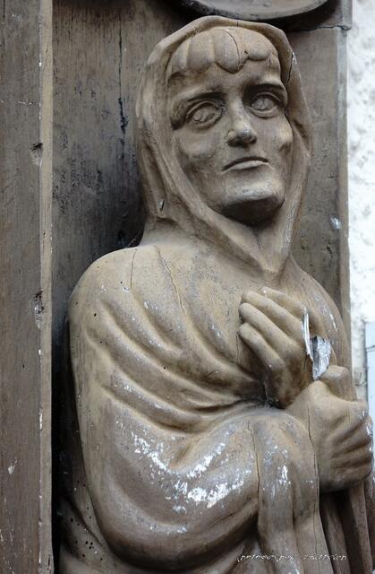 ...zierten die Hauswand ??