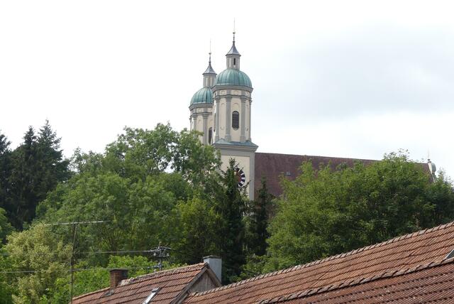 Die Klosterkirche von Holzen ist dem heiligen Johannes dem Täufer geweiht.