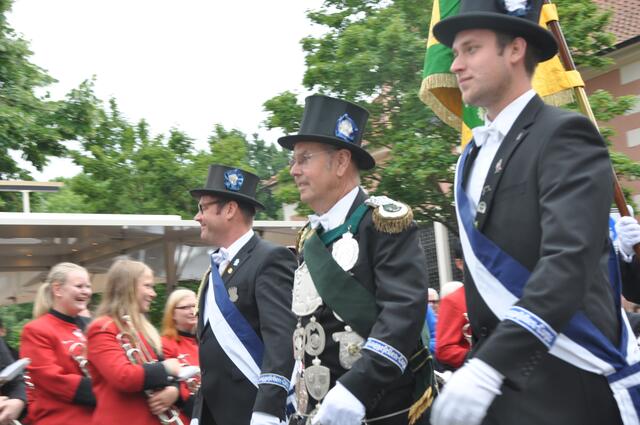 Impressionen vom Festumzug anlässlich des 425-jährigen Jubiläums des Schützenfestes in Burgdorf