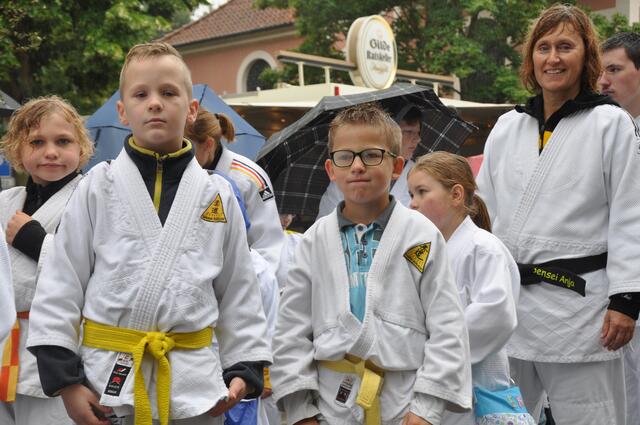 Impressionen vom Festumzug anlässlich des 425-jährigen Jubiläums des Schützenfestes in Burgdorf
