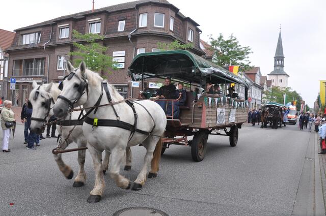 Impressionen vom Festumzug anlässlich des 425-jährigen Jubiläums des Schützenfestes in Burgdorf