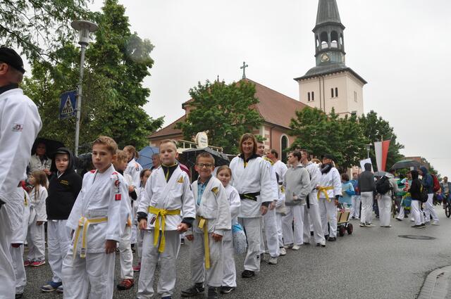 Impressionen vom Festumzug anlässlich des 425-jährigen Jubiläums des Schützenfestes in Burgdorf