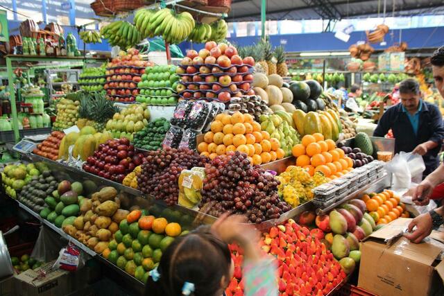 Obst, wohin man blickt! (c) Michael Stauner