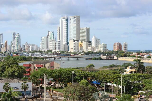 Cartagenas dicht besiedelter Stadtteil "Miami".