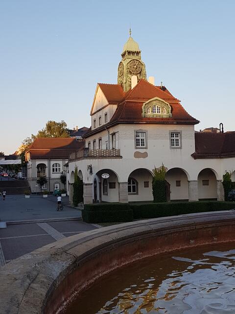 Der Sprudelhof mit den Badehäusern