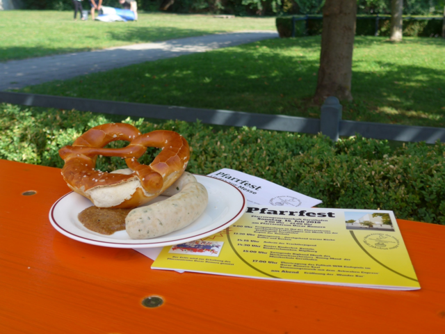 Weißwurstfrühstück nach der Messe | Foto: Christian Meixner