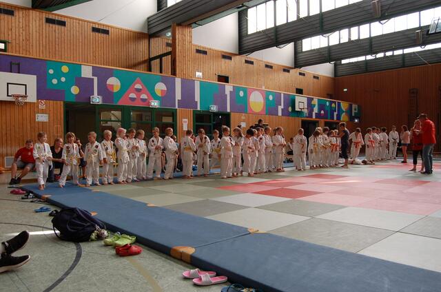 Aufstellen zum japanischen Turnier