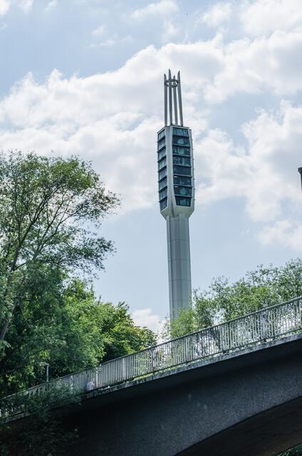 Kirchen und Brücken haben viele Gemeinsamkeiten