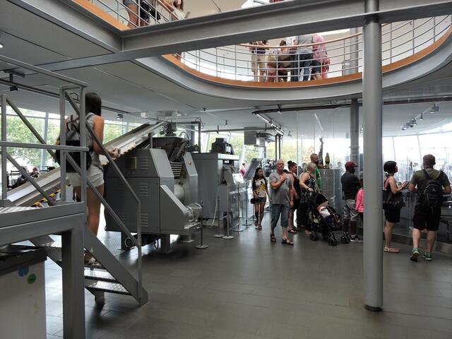 In der gläsernen Schokoladenfabrik!