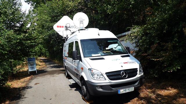 Der Nebraer "Bienenlehrgarten" live im MDR,heute von 14-17:00 Uhr !