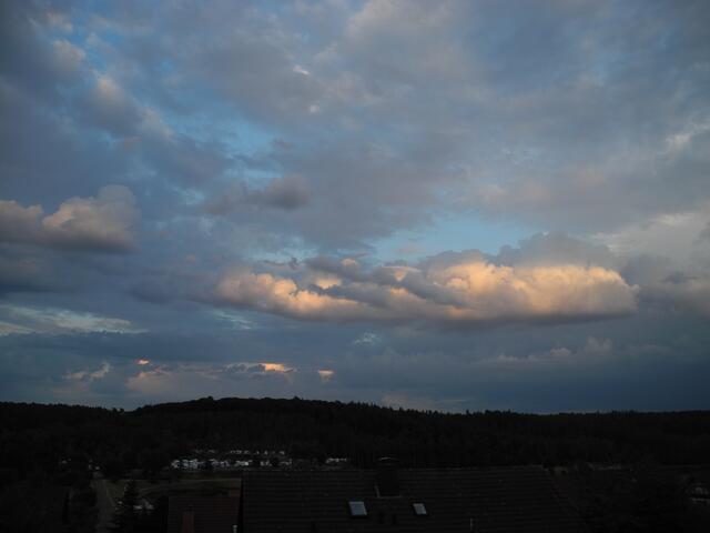 25. Juli '18; 20:51h , auch kein Regen