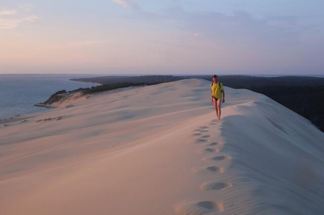 Besonders eindrucksvoll zeigt sich die Natur dabei im Abendlicht, wenn das Gebiet fast menschenleer ist.
