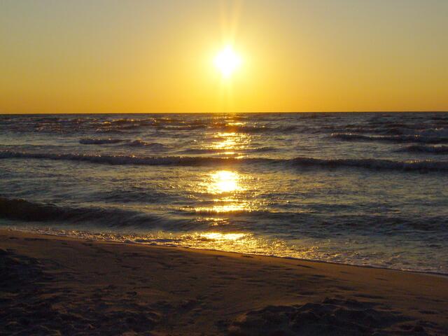 ...und freuen uns über einen schönen Sonnenuntergang.