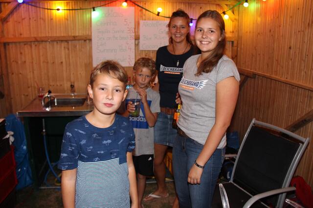 Leckere Cocktails für die karibische Nacht: Dafür sorgte die Familie Glase.