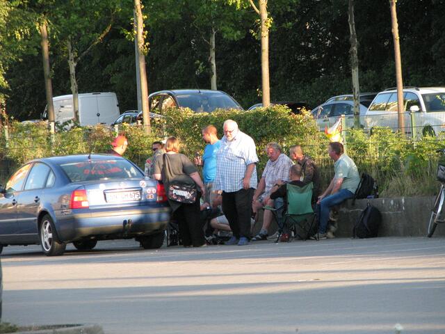 Bürgertreff am Netto Parkplatz, Prost!