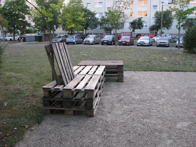 Nehmen Sie doch Platz... in der exklusiven Garten Lounge