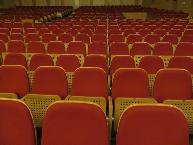 Sitzreihen im großen Sendesaal !
