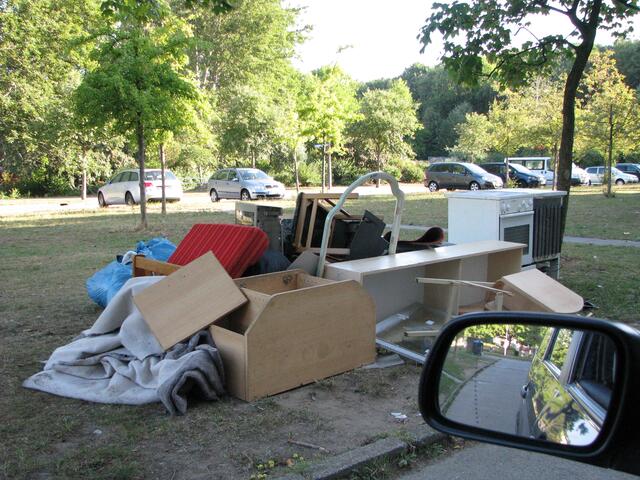 Eine der zahlreichen Annahmestellen für Sperrmüll 24 Stunden geöffnet auch an Wochenenden!