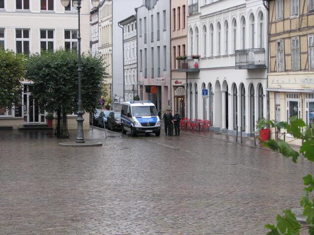 Die Polizei bezog frühzeitig Stellung