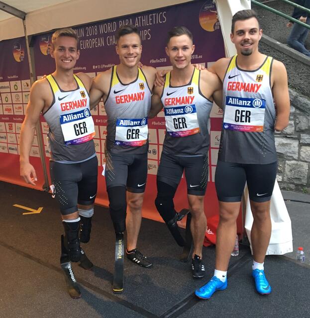 4x100m Staffel nach dem Goldlauf mit rechts Phil Grolla