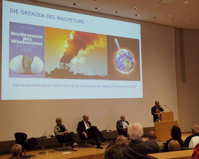 Klimaforscher Mojib Latif zeigt noch einmal die uns allen bekannten Ursachen des Klimawandels auf. | Foto: Christel Wolter