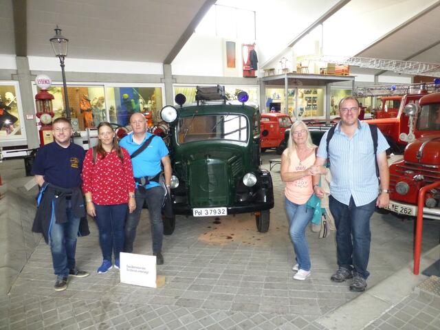 Gruppenfoto im Deutschen Feuerwehrmuseum in Fulda