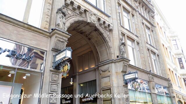 Eingang zur Mädler Passage mit Auerbachs Keller
