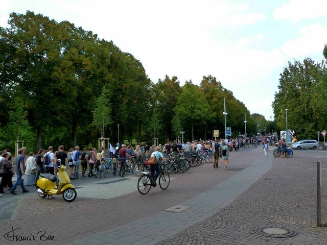 Anti-Pegida-Zug vom Maschsee zur Aegidienkirche