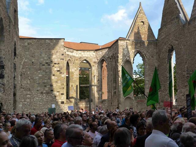 Anti-Pegida in der offenen Aegidienkirche (Denk- und Mahnmal)