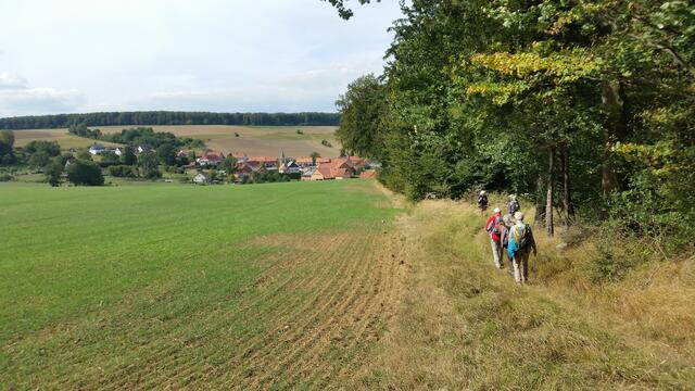 Bald ist das Dorf erreicht