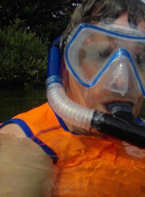 Tauchgang im "Henseler See" aus der folge "Das nennt man Camping."  Tatsächlich, der Lingeser See in Marienheide.