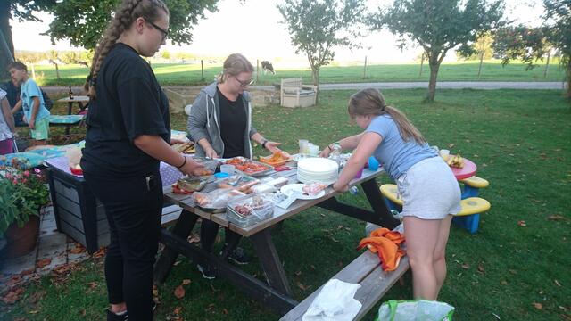 Ausflug zum Hertle Hof mit den Bikern des MTC und den Kids der Villa Kunterbunt