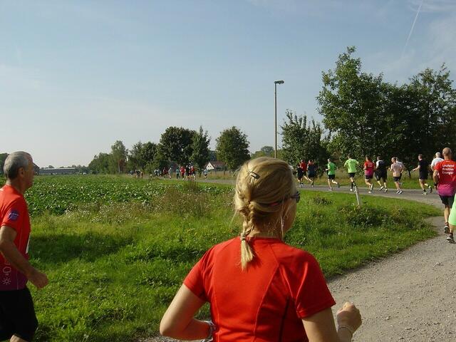 Die ersten 100 Meter nach dem Start (10 km).
