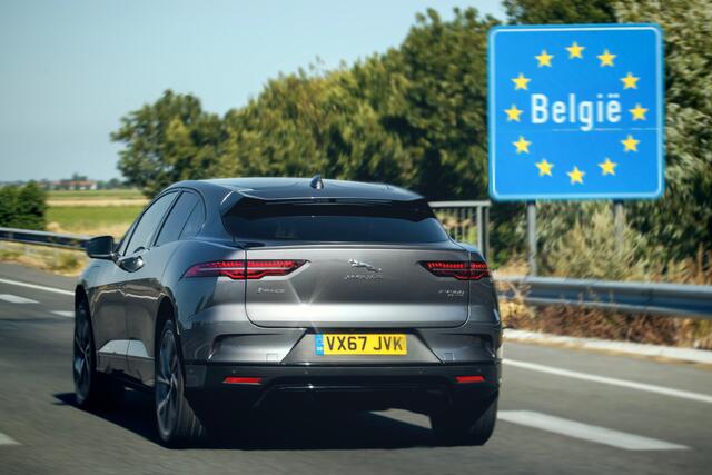 An der Endstation des Roadtrips in Brüssel hat der Akku noch acht Prozent der Gesamtkapazität gespeichert. | Foto: © Jaguar Land Rover /TRDmobil
