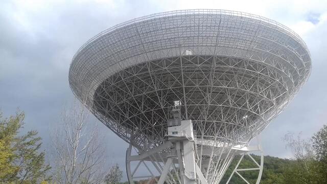 Radioteleskop Effelsberg/Eifel   aus der Folge "Sonne , Mord und Sterne".
