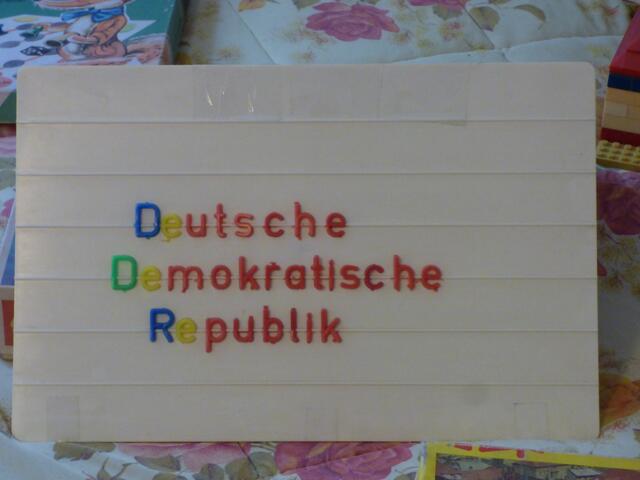 Solche "Buchstabenaufsteckschiebetafel" hatte ich auch!