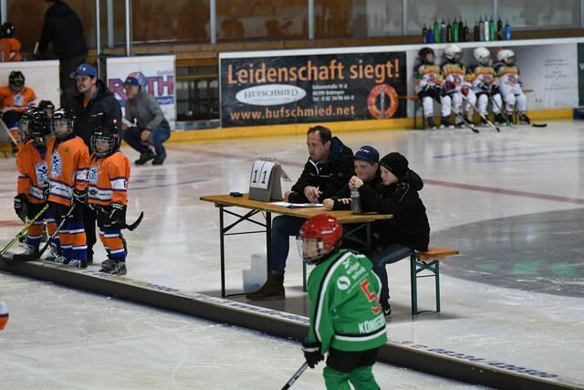 Beim Turnier in heimischer Arena kam es zum Kräftemesen mit anderen Mannschaften aus der Region.