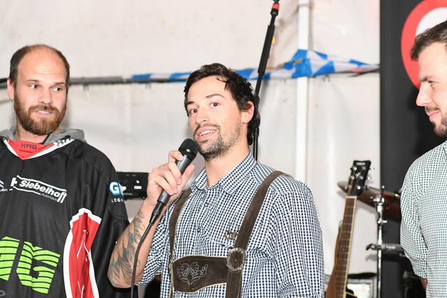 Hayden Trupp​ sieht in den Lederhosen schon fast wie ein echter Bayer aus.