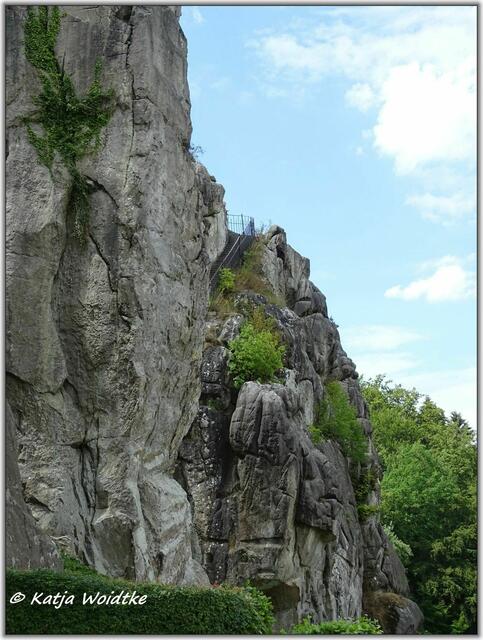 Die Externsteine sind ein einzigartiges Naturdenkmal im Teutoburger Wald (Foto: Katja Woidtke)