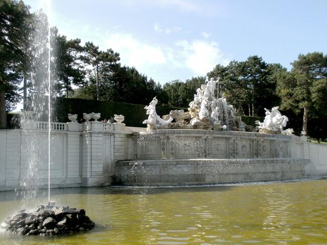 Neptunbrunnen